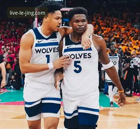 NBA季后赛最新动态：尼克斯队史单场得分纪录在乐竞体育赛事直播平台见证